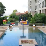 Cosher - Gardenia Palace 7 Free Parking 아파트